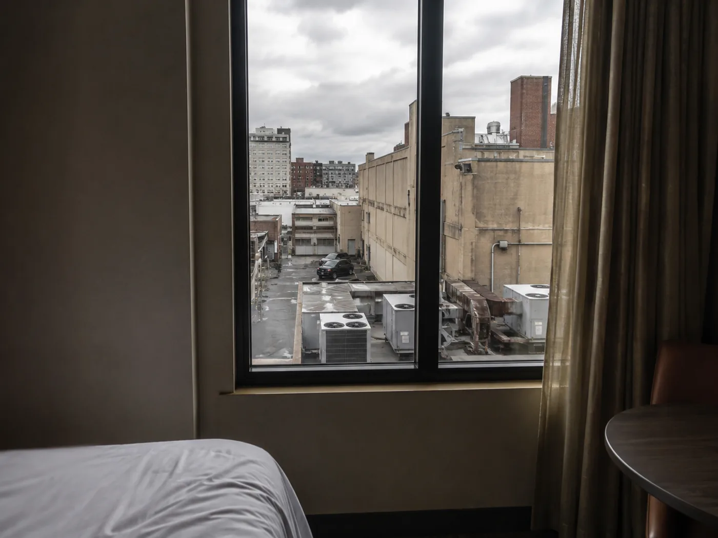 Room 002